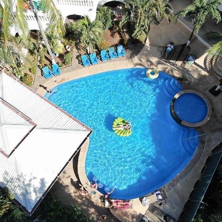 Hotel Mar Rey Tamarindo Exterior photo