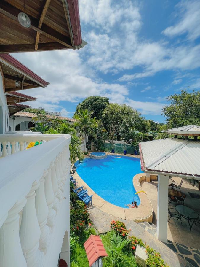 Hotel Mar Rey Tamarindo Exterior photo