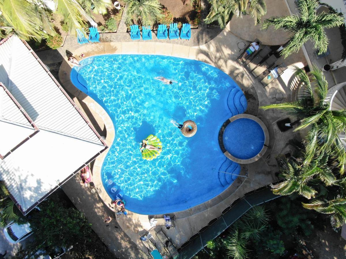 Hotel Mar Rey Tamarindo Exterior photo