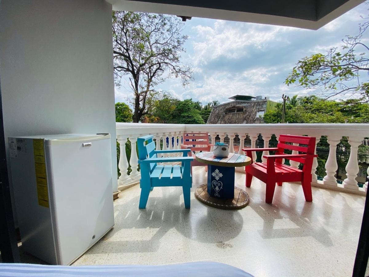 Hotel Mar Rey Tamarindo Exterior photo