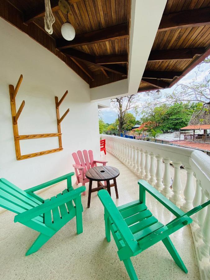 Hotel Mar Rey Tamarindo Exterior photo