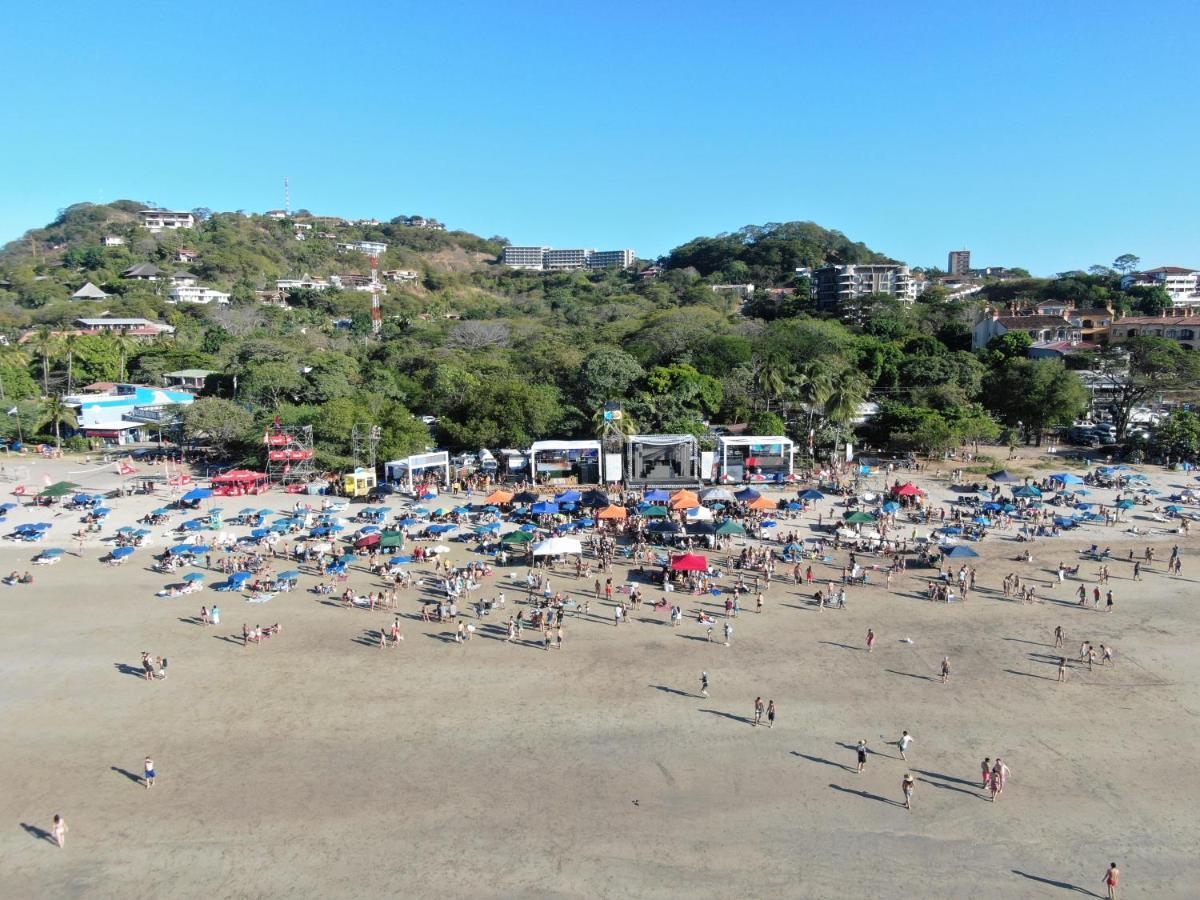 Hotel Mar Rey Tamarindo Exterior photo